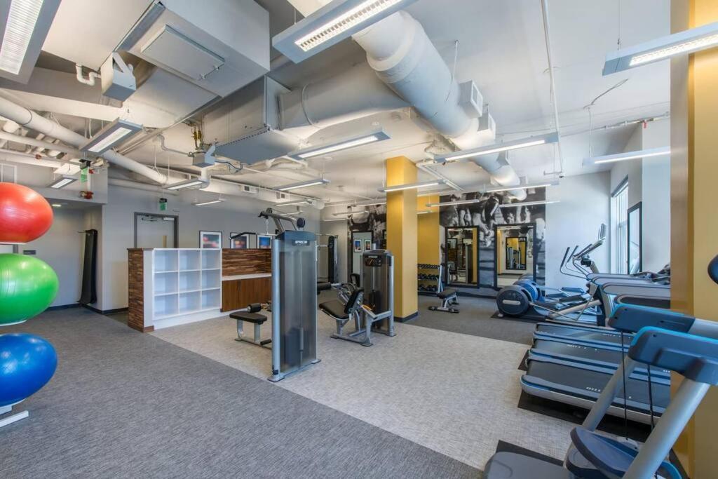 Wonderful 2Br Apartment At Crystal City Άρλινγκτον Εξωτερικό φωτογραφία