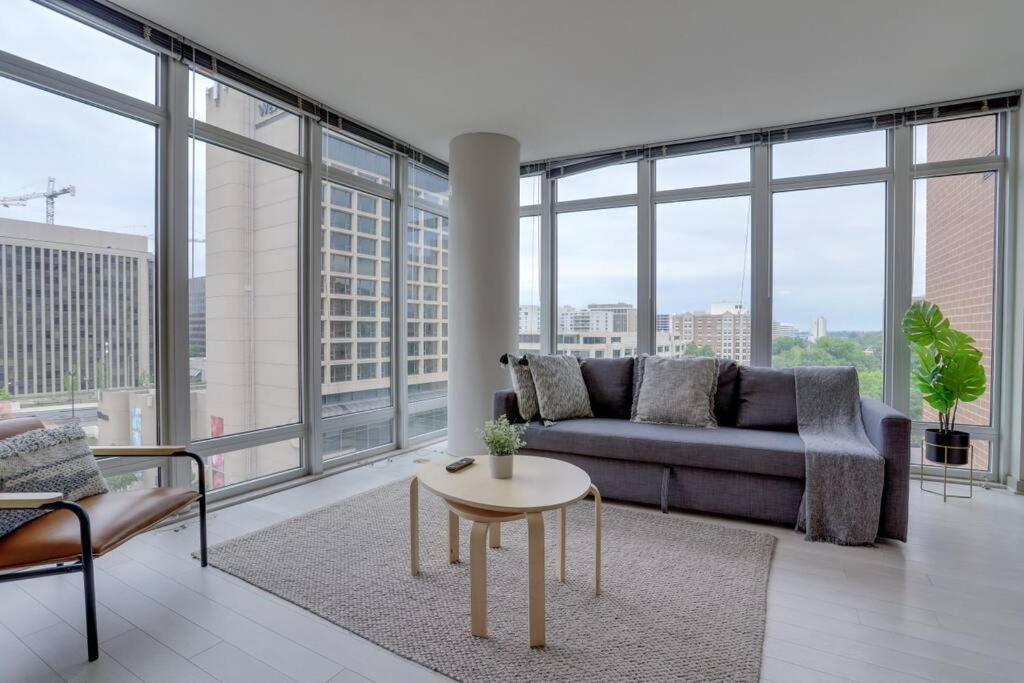 Wonderful 2Br Apartment At Crystal City Άρλινγκτον Εξωτερικό φωτογραφία