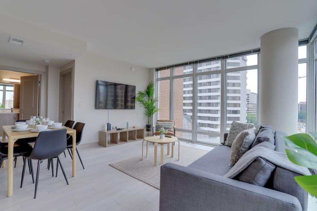 Wonderful 2Br Apartment At Crystal City Άρλινγκτον Εξωτερικό φωτογραφία