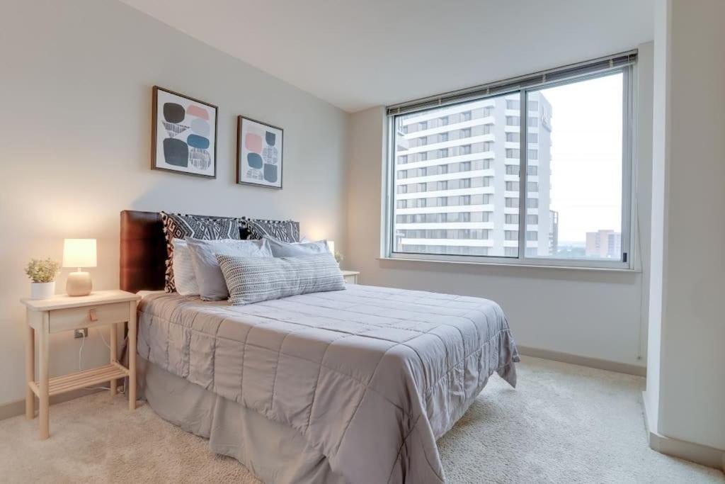 Wonderful 2Br Apartment At Crystal City Άρλινγκτον Εξωτερικό φωτογραφία